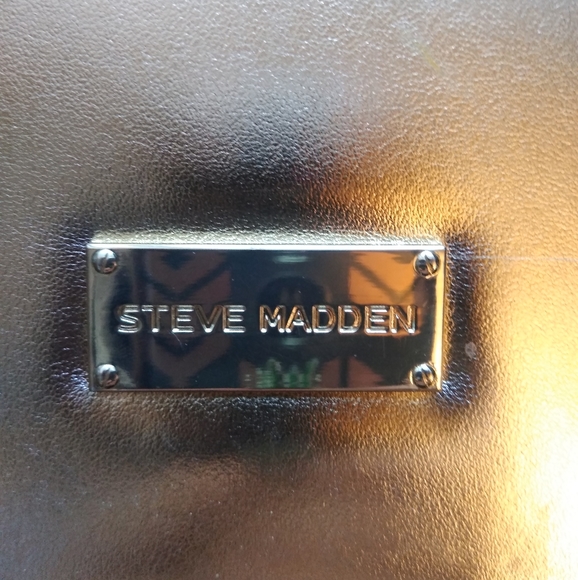 Steve Madden iPad and tablet Case - Picture 3 of 6
